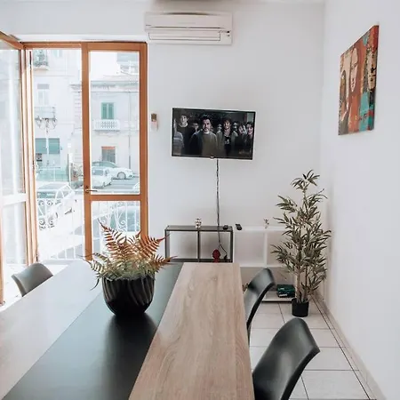 Three-square House {apartment} Apartment