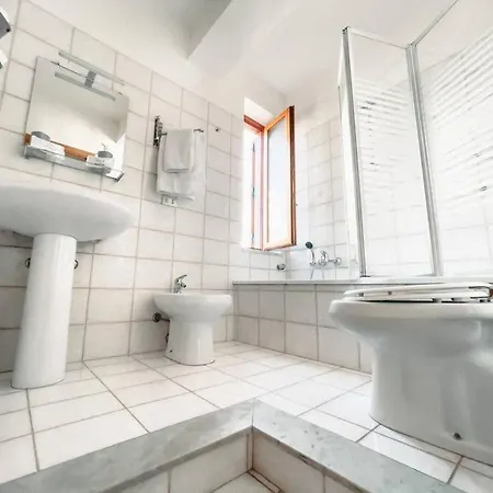 Three-square House {apartment} *