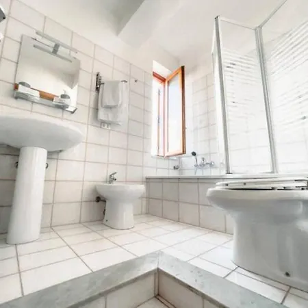 Three-square House {apartment} *
