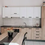 Three-square House {apartment}