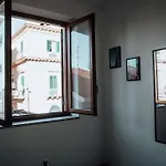 Three-square House {apartment} Apartamento Gioiosa Marea