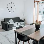 Three-square House {apartment} * Gioiosa Marea